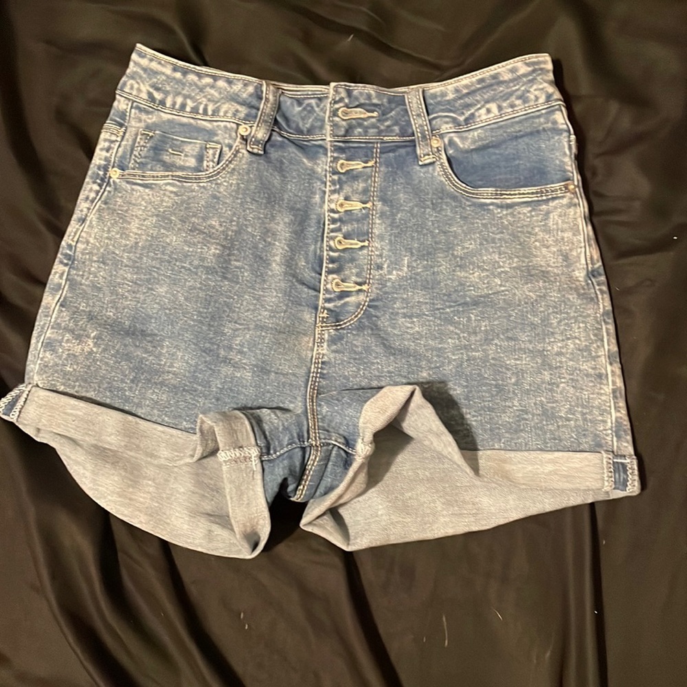 5 button no rips shorts